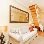 Belem Skinny House