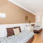Belem Skinny House